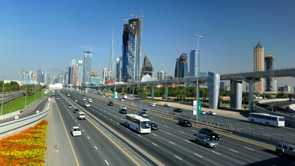 Emirates Road Travel Guide: Routes, Stops & Highlights