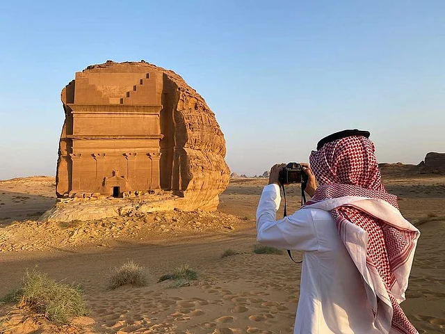 Saudi Arabia Visit Visa Guide 2025: eVisa, Visa on Arrival and Transit Options, Explained