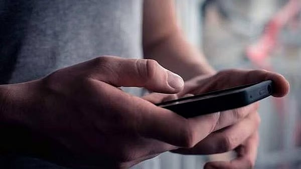 Scam Alert Dubai Residents: Fake Discounts on Government Services Exposed