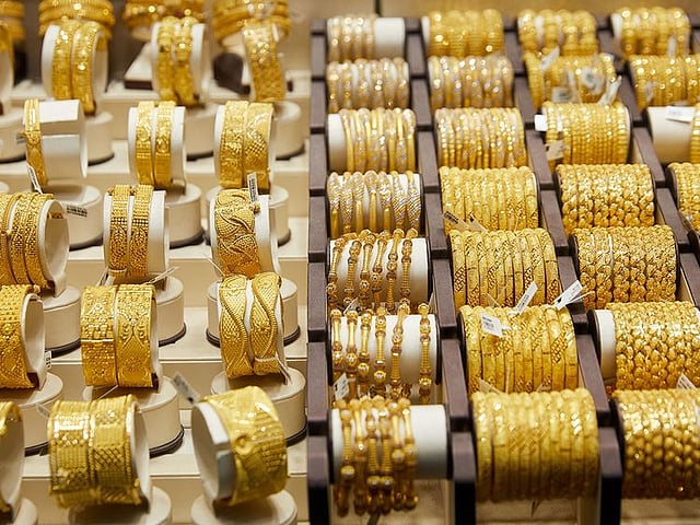 UAE Gold Rates Today: 22K Falls to Dh406.25 — Smart Time to Buy?