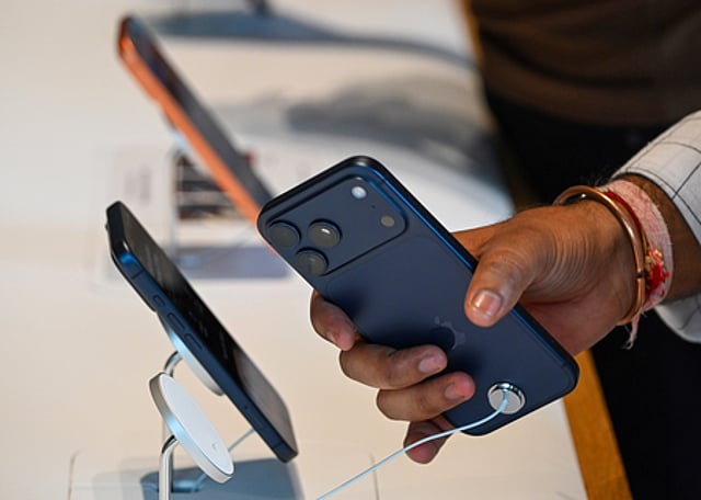 iPhone 17 sales surge