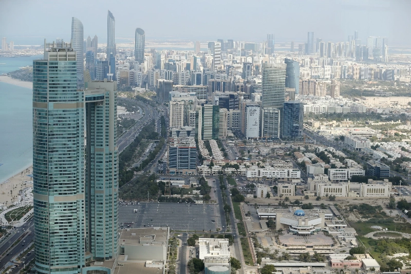 Abu Dhabi debris incident
