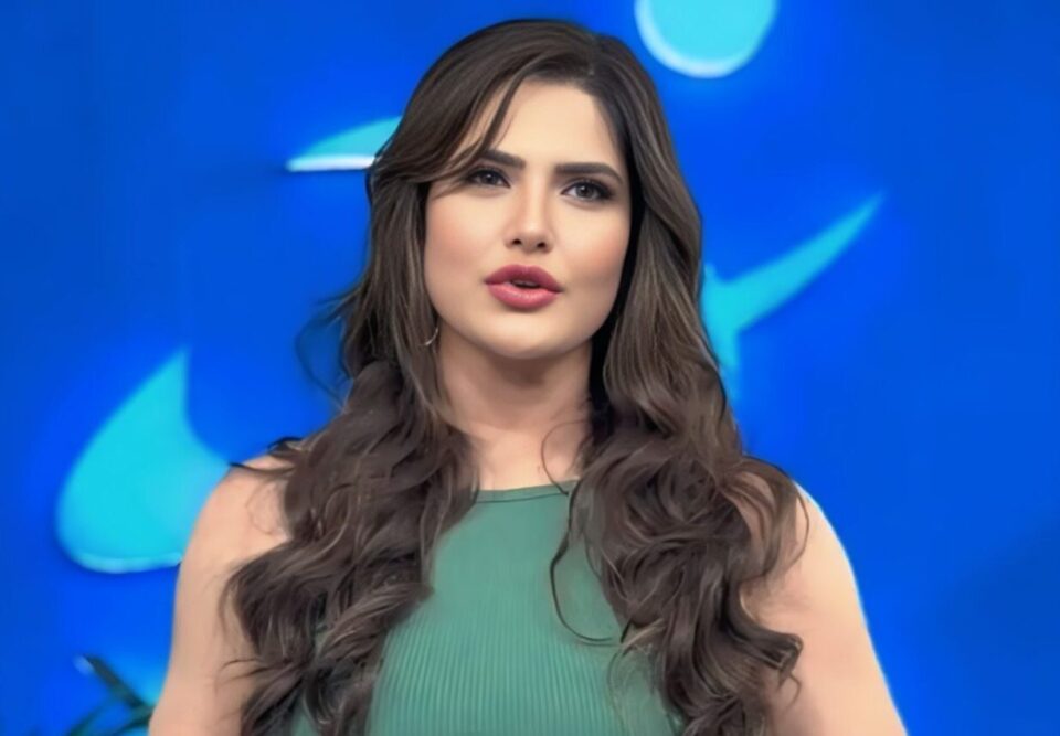Zareen Khan Slams Paparazzi