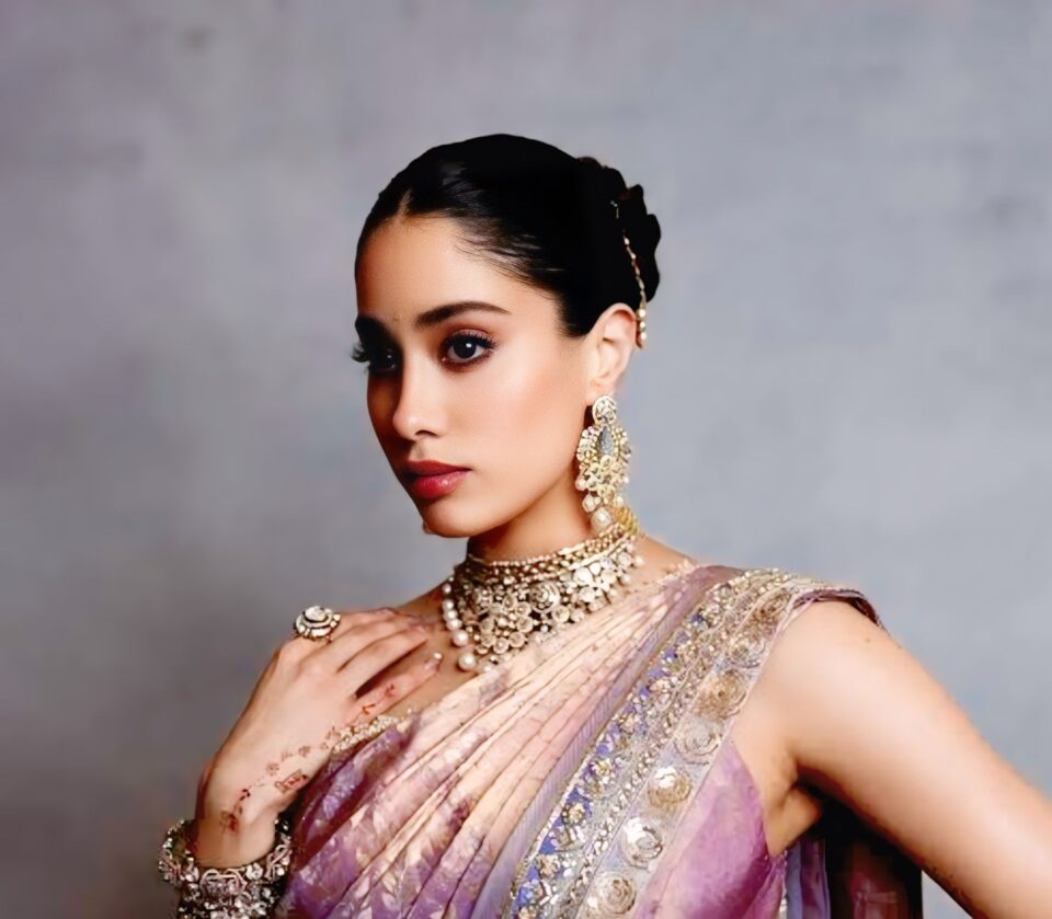 Janhvi Kapoor Hidden Henna
